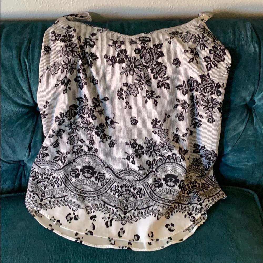 2/$15 Worthington hi-lo Camisole.